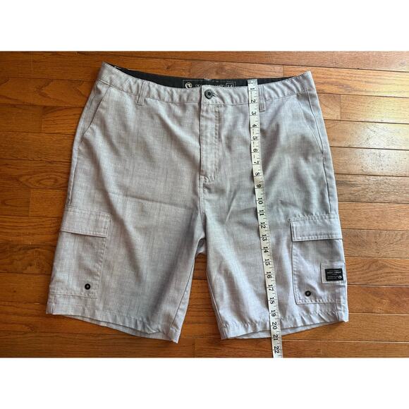 Ocean Current Mens Shorts Size 34 Light Grey Cargo - Picture 4 of 8